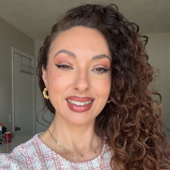 Meet your Posher, Rosa - Picture 1 of 1